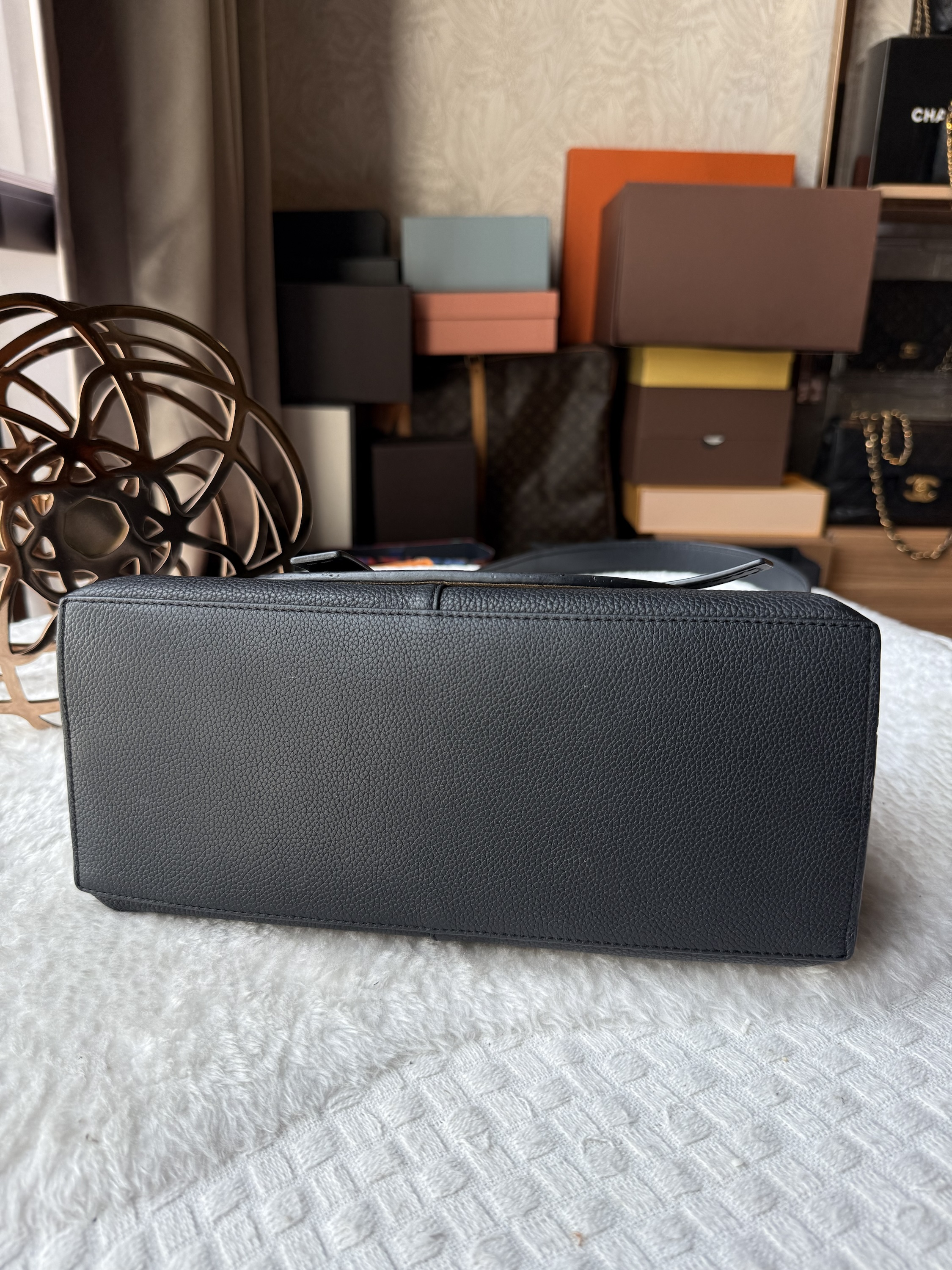 Loewe small gate top handle bag - Image 4