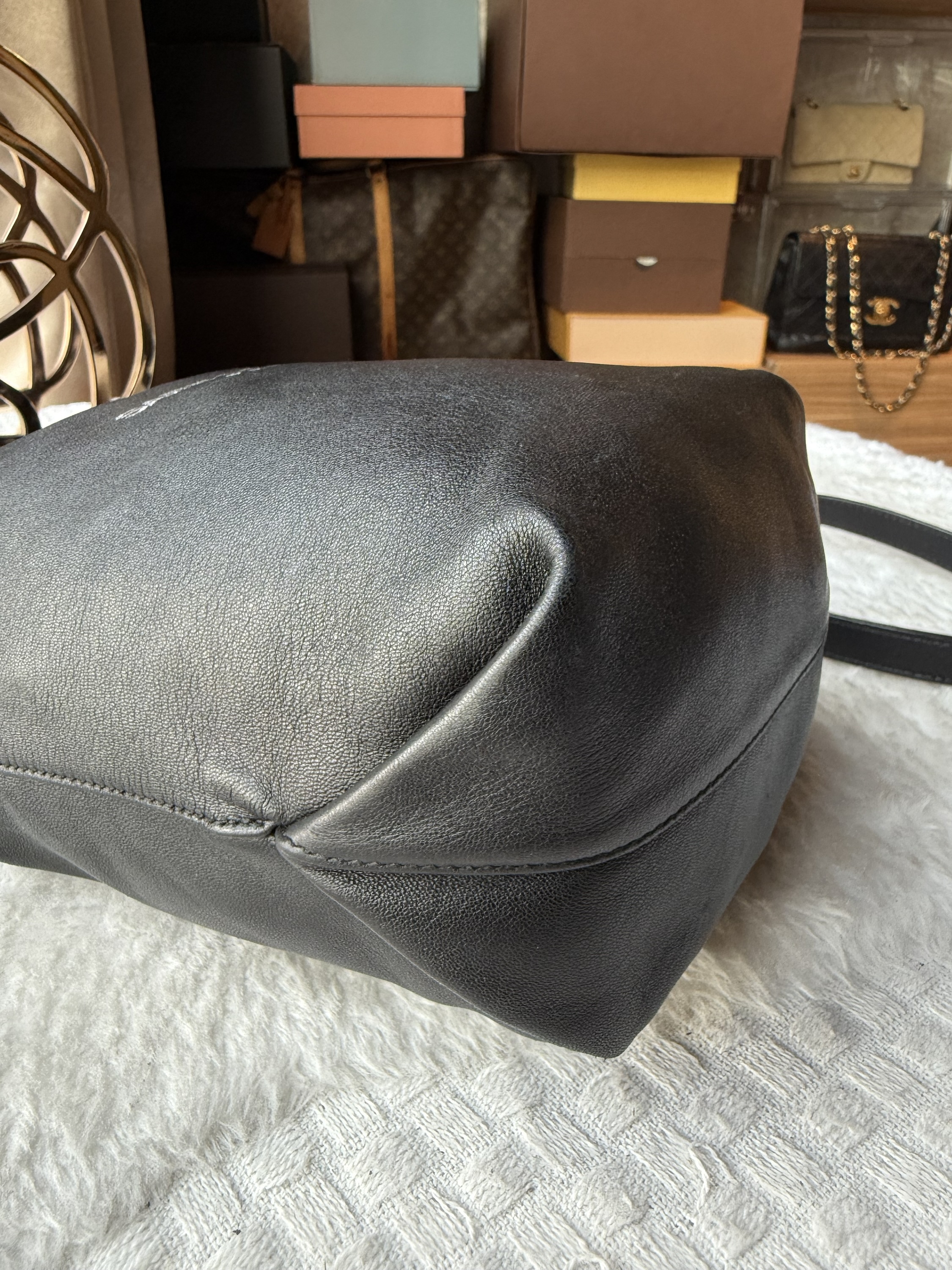 Ysl small teddy bucket bag - Image 2