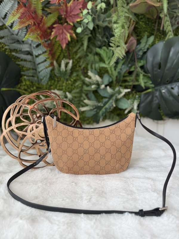 Gucci denim pouch bag