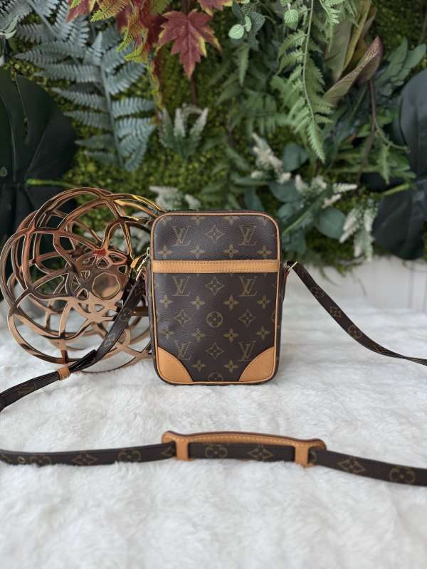 lv monogram danube