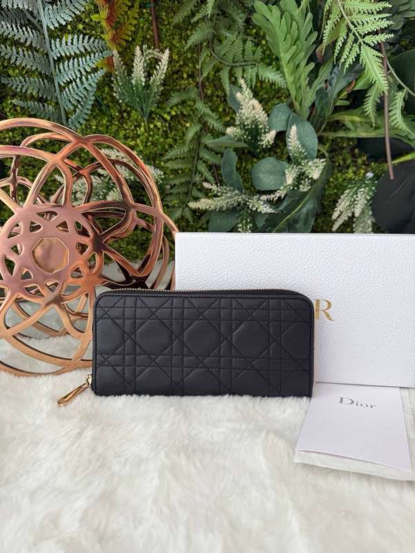 lady dior cannage wallet