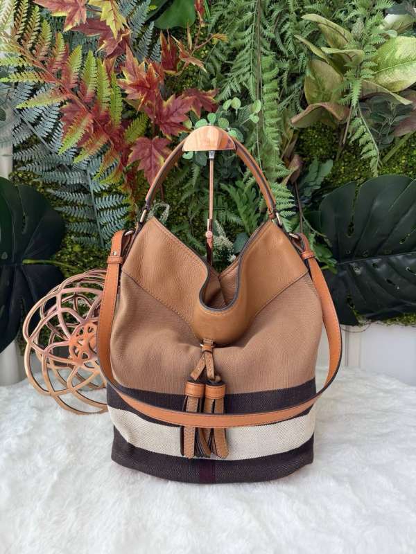 Burberry ashby tassel hobo