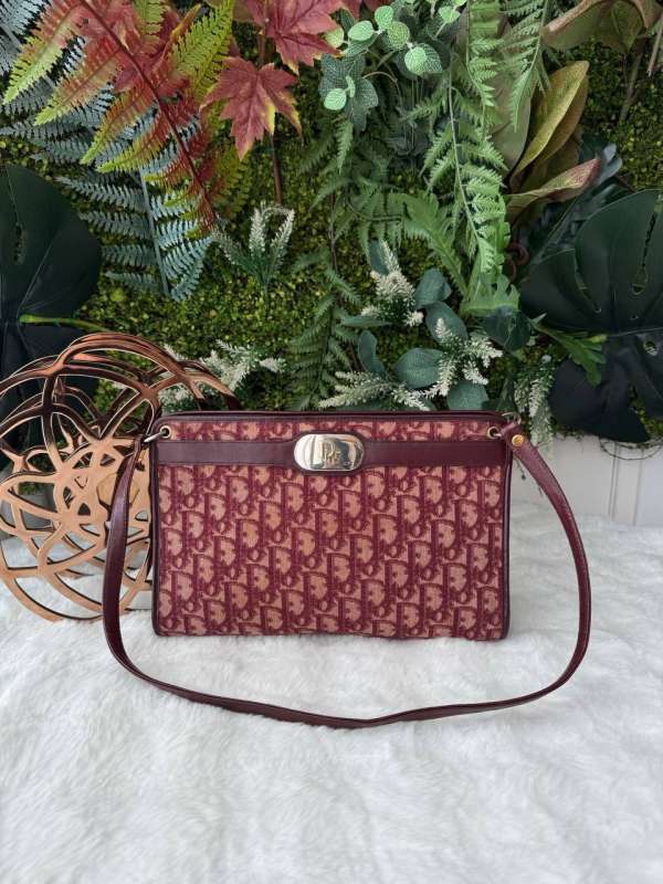 Christian dior totter shoulder bag