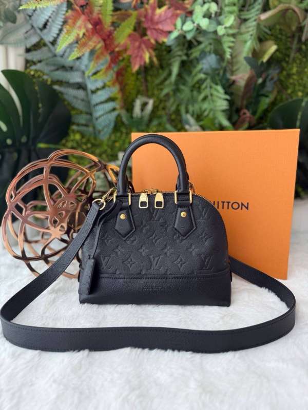 Lv full leather alma bb