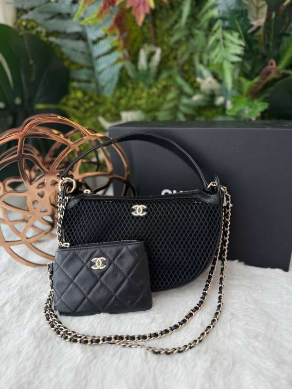 Chanel 25s