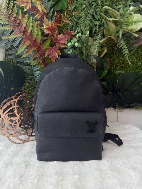 Lv aerogram backpack