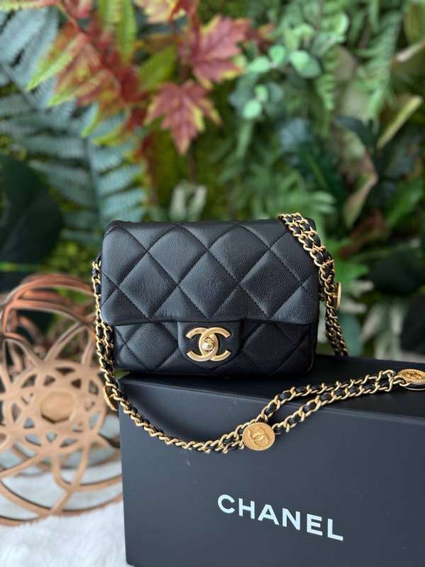 Chanel 22A flap bag