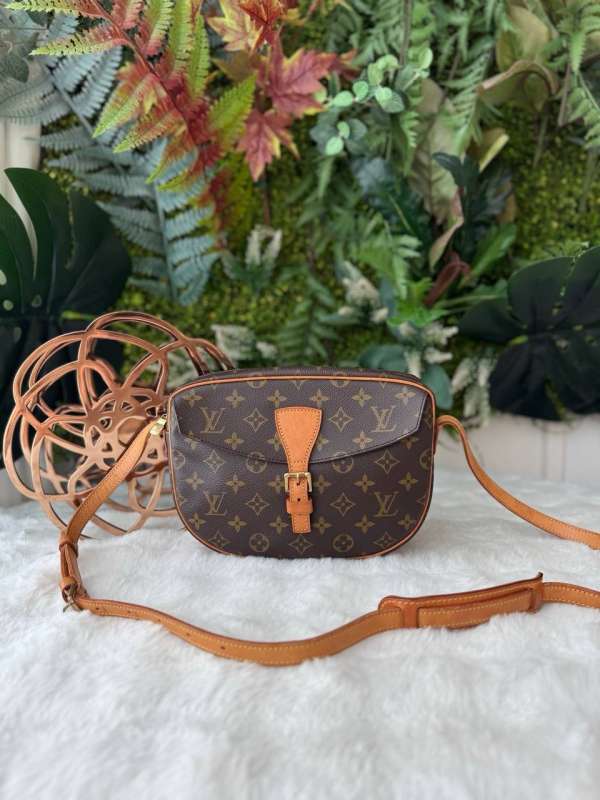Lv jeunne fille mm